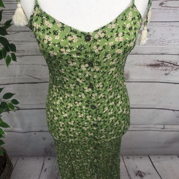 All In Favor Button Down Floral Midi Dress NWOT - Picture 4 of 10